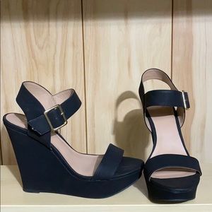 Black Wedges Size 7.5